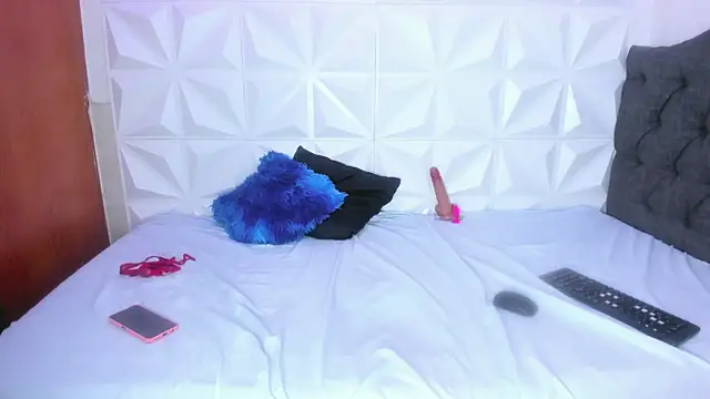 Chatroom XXX en direct de thamaraa_