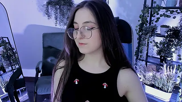 VirtuallVoyantのライブXXXチャット