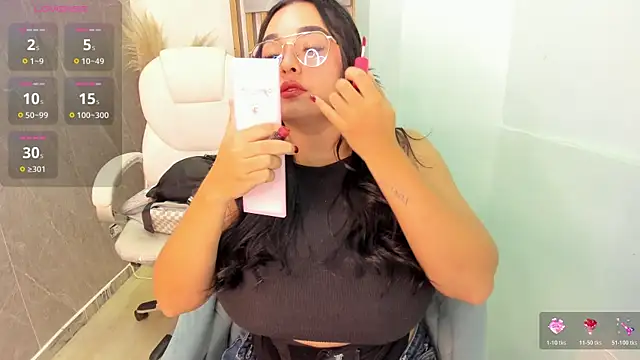 CelesteBrucee's Live XXX Chat