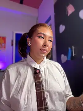 Sembang XXX Secara Langsung emilysofiia