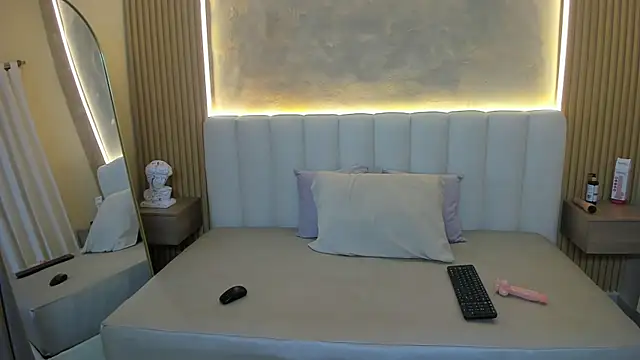 XXX chat uživo modela Michelle_Saenz_