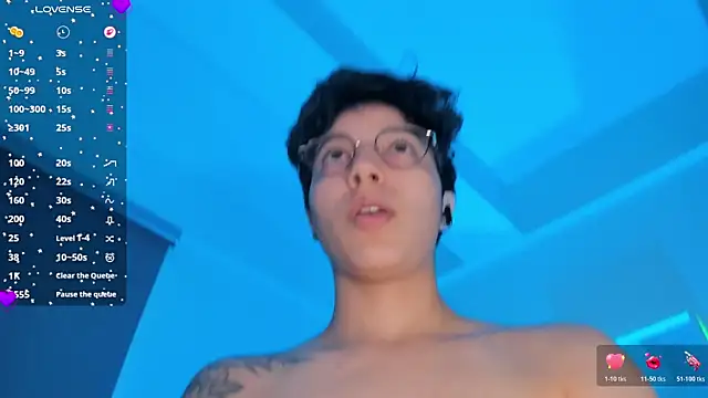 laura-hills18: онлайн-секс-чат