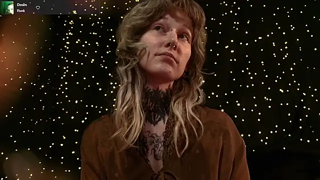 Littlespacemouse Adlı Modelin Canlı XXX Sohbeti