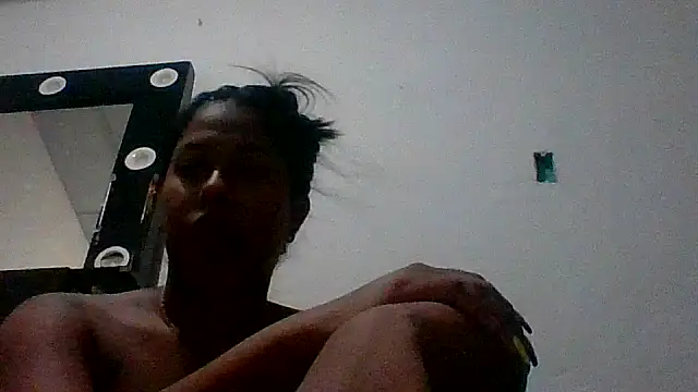 Chatroom XXX en direct de Kitra_New