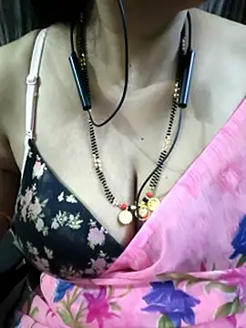 Chatroom XXX en direct de bhuvana_555