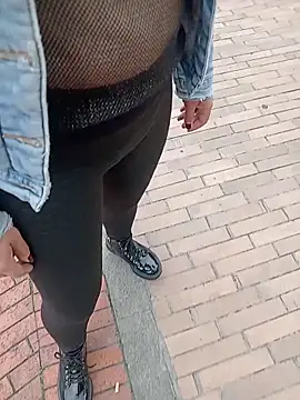 sophie_banger Adlı Modelin Canlı XXX Sohbeti