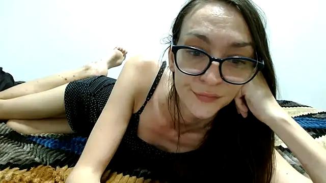 Sonyasays Adlı Modelin Canlı XXX Sohbeti