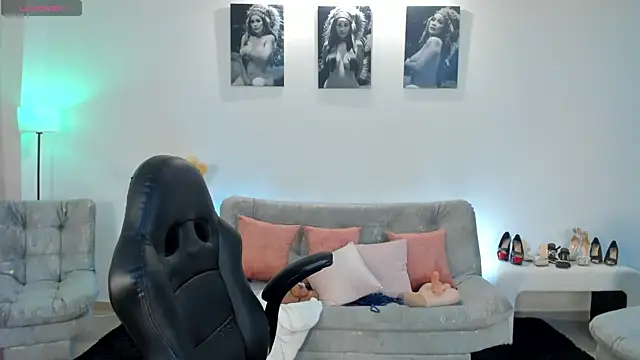 puiyeee Adlı Modelin Canlı XXX Sohbeti