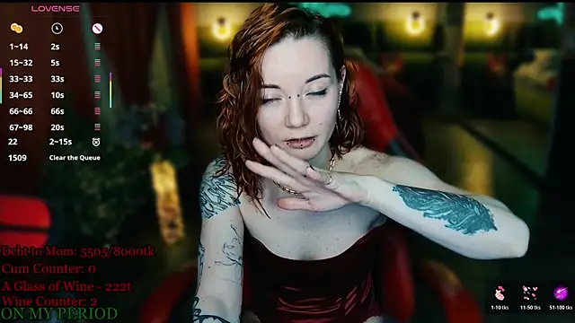 MaxPhoenixx Adlı Modelin Canlı XXX Sohbeti