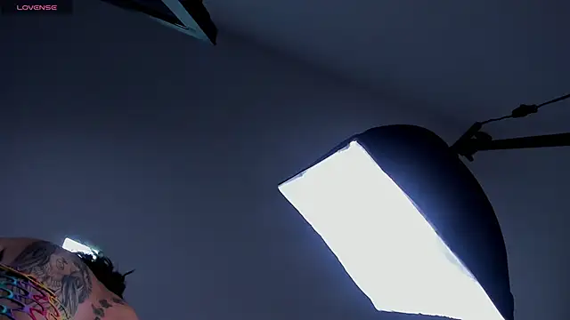 isabela-nix's Webcam Show