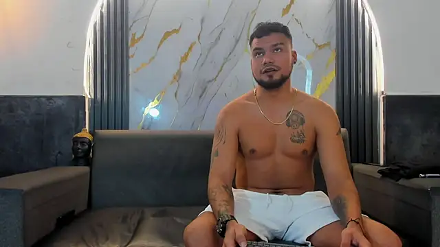 Latins_on_fire Webcam-Show