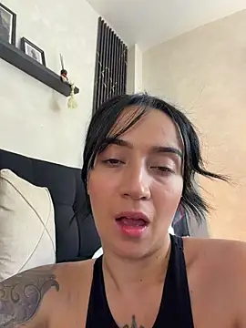 Chat +18 de EmmyEvans1 ao vivo