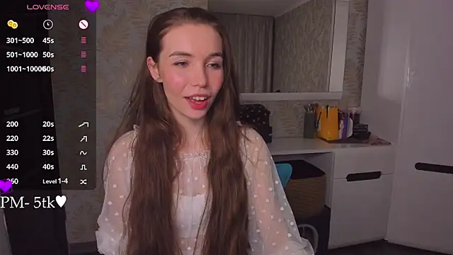 YonaBones live XXX chat