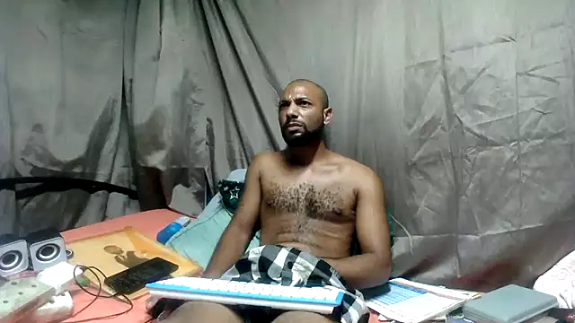 Camodick Adlı Modelin Canlı XXX Sohbeti