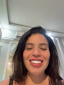 عرض كام Rafaellaz