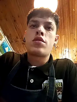 XXX chat uživo modela blackninja66