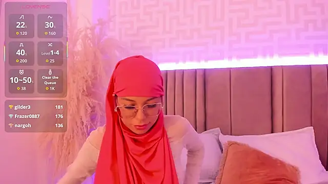 naishaa_ Live XXX Chat