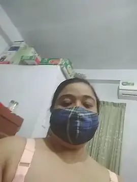 Chat +18 de momo_loves ao vivo