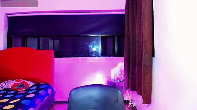 Britany_montiel Pertunjukan Webcam