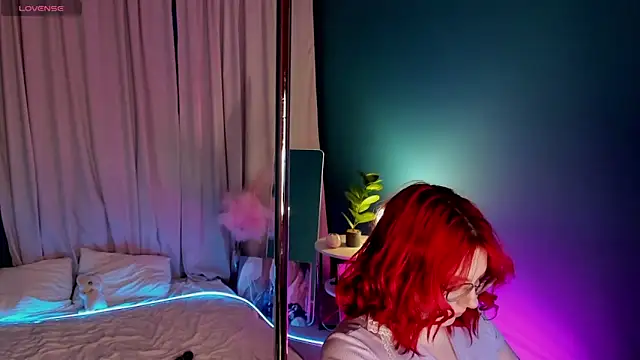 Chatroom XXX en direct de Alice_Kitagawa