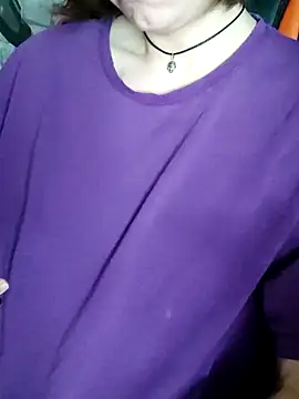 Aashikalaa live XXX chat