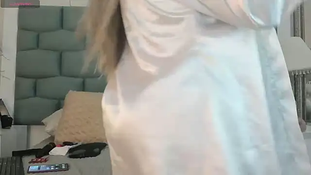 Chatroom XXX en direct de MiaMancini