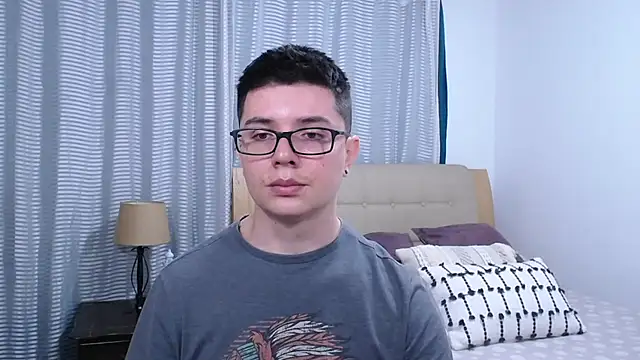 BlackFoXXX69 现场XXX聊天