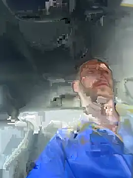 comegetit247: διαδικτυακό σόου στην κάμερα