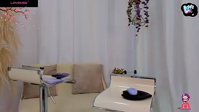 Chat +18 de Helena-Fits ao vivo