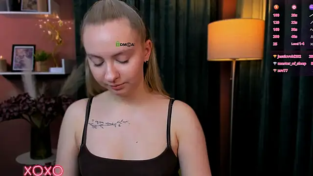 Chatroom XXX en direct de mila_glow1