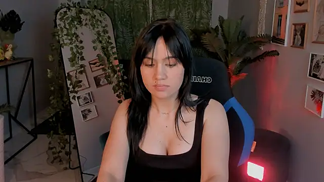 XXX chat uživo modela MonicaFarmer