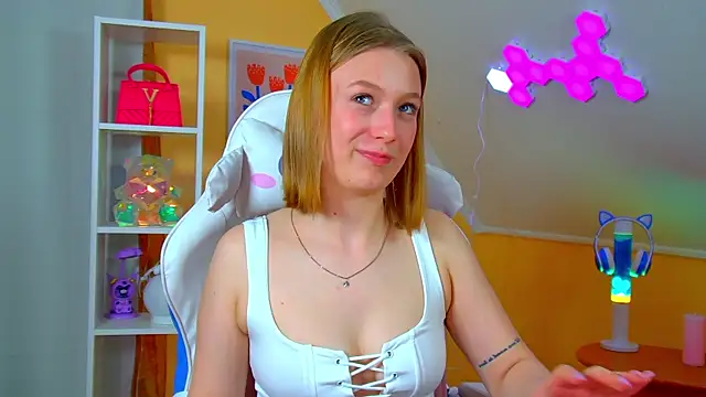 Онлайн чат XXX BeatriceBinoche