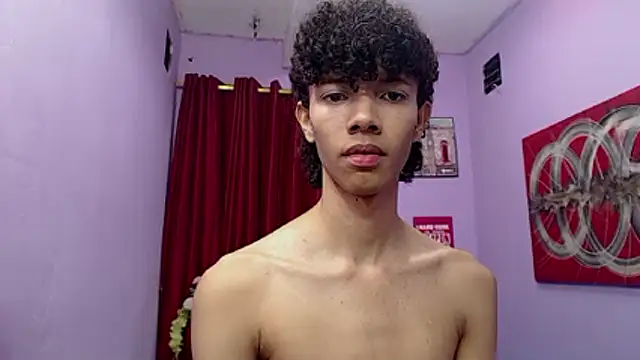 bigcock_twinks Show Webcam