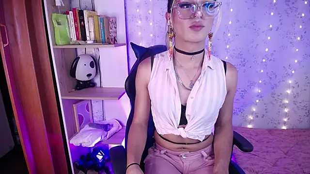 _Alexaavandercloude Live XXX-Chat