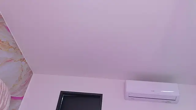 Chat +18 de celeste_sea ao vivo