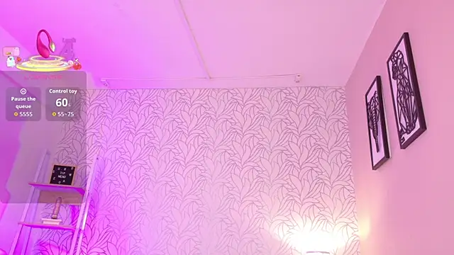 Chat +18 de Kay_falcon ao vivo