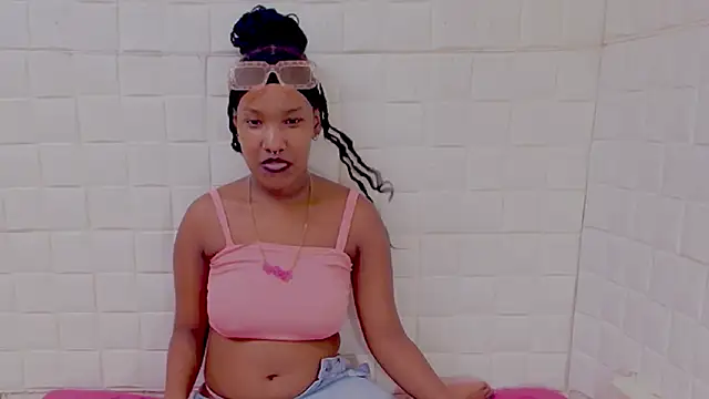 EroticSexyPrada's Live XXX Chat