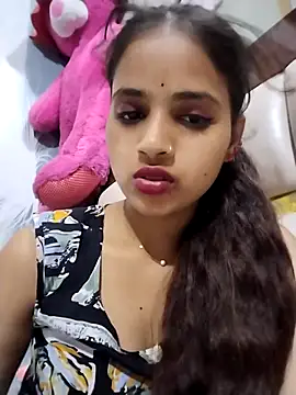 Naina11100 Webcamshow