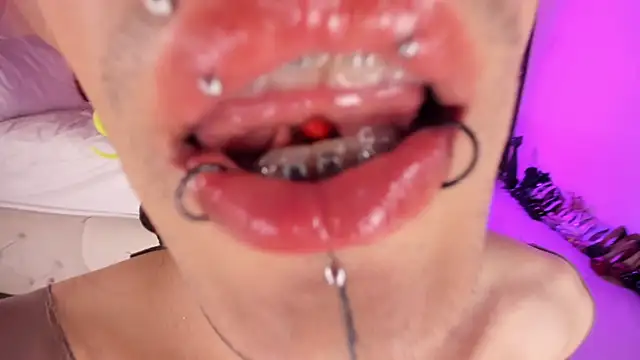 ArchieCollins Chat XXX live