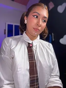 دردشة emilysofiia الجنسية المباشرة