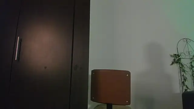 Онлайн чат XXX mishelkrave_