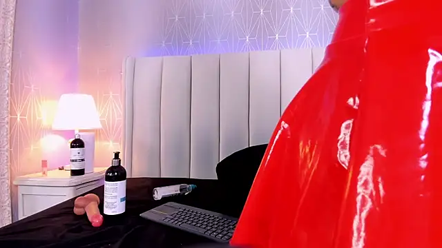 Chat +18 de Mia-Medina ao vivo