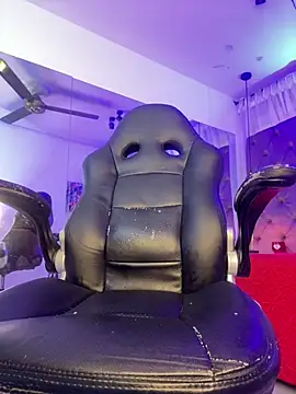 Chat +18 de Auri__ ao vivo