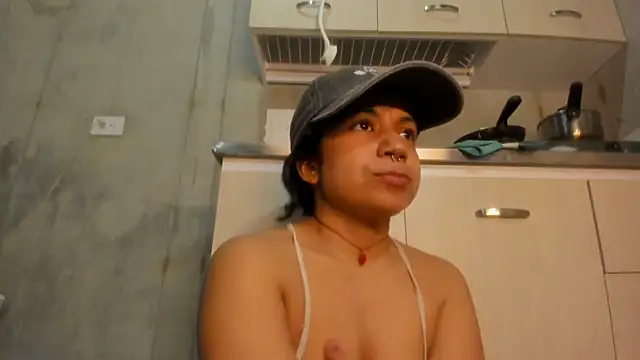 Chat XXX ao vivo de chiarafustox