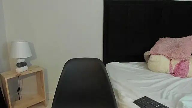 Chat +18 de sabbrand0111 ao vivo