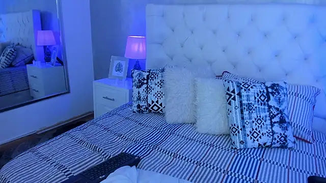 Chat XXX ao vivo de Ivi_jones_