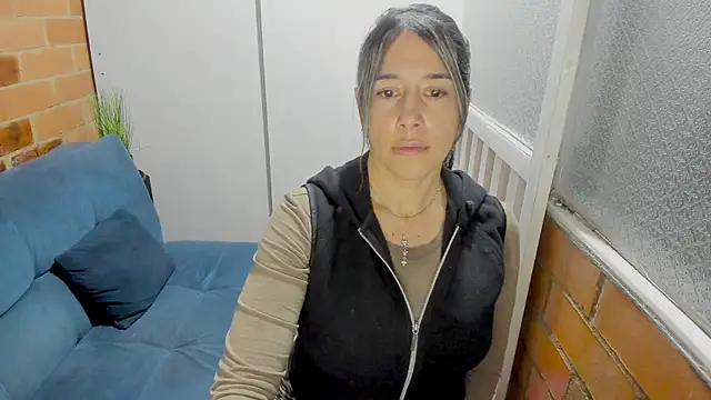 Chat XXX ao vivo de Penelope47