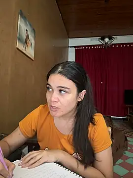 Chatroom XXX en direct de CamilaSofiia