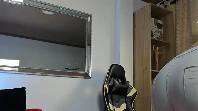 julian_wallace live XXX chat