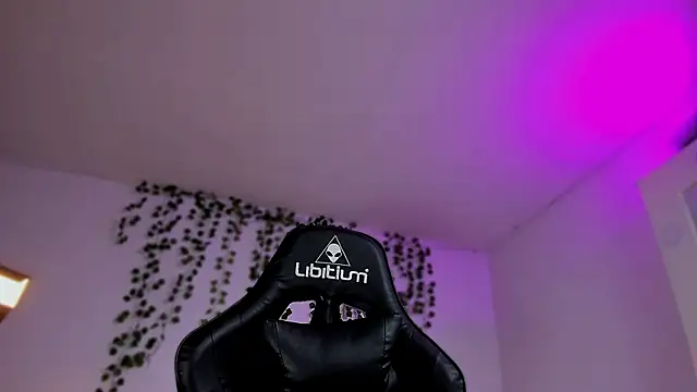 sara_doll77 Chat XXX in diretta